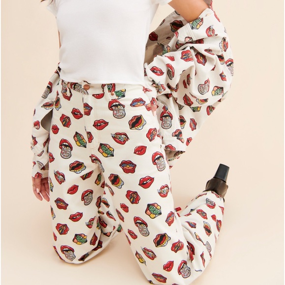 Wrangler Size 27 Read My Lips
Barrel Denim Jeans ROLLING STONES VIBES - Picture 3 of 9